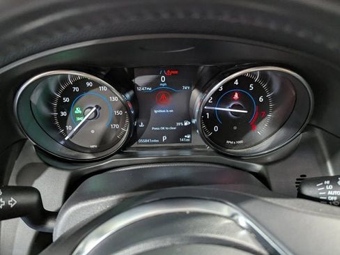 Used 2019 Jaguar XF Prestige image 33