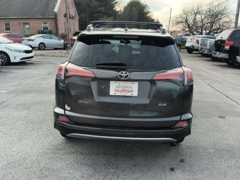 Used 2018 Toyota RAV4 XLE w/ Plus Extra Value Package image 4