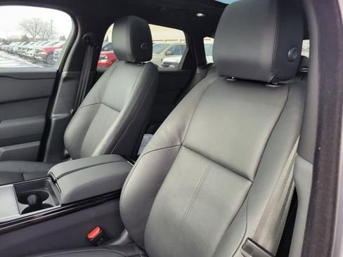 Used 2025 Land Rover Range Rover Velar Dynamic SE image 23