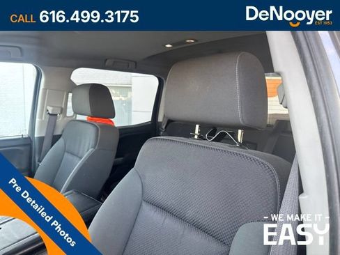 Used 2015 Chevrolet Silverado 2500 LT w/ LT Convenience Package AWD/4WD image 9