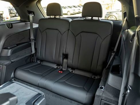 New 2026 Audi Q7 2.0T Premium image 27