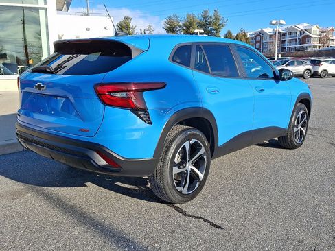 Certified 2024 Chevrolet Trax RS image 7