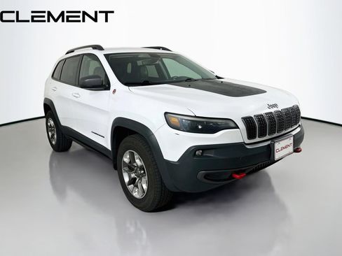 Used 2019 Jeep Cherokee Trailhawk AWD/4WD image 5