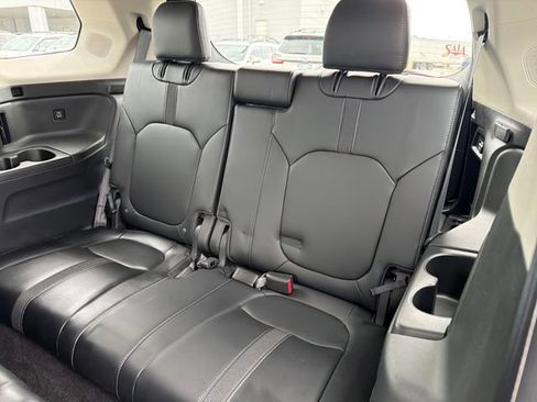 Used 2023 Honda Pilot Touring image 21