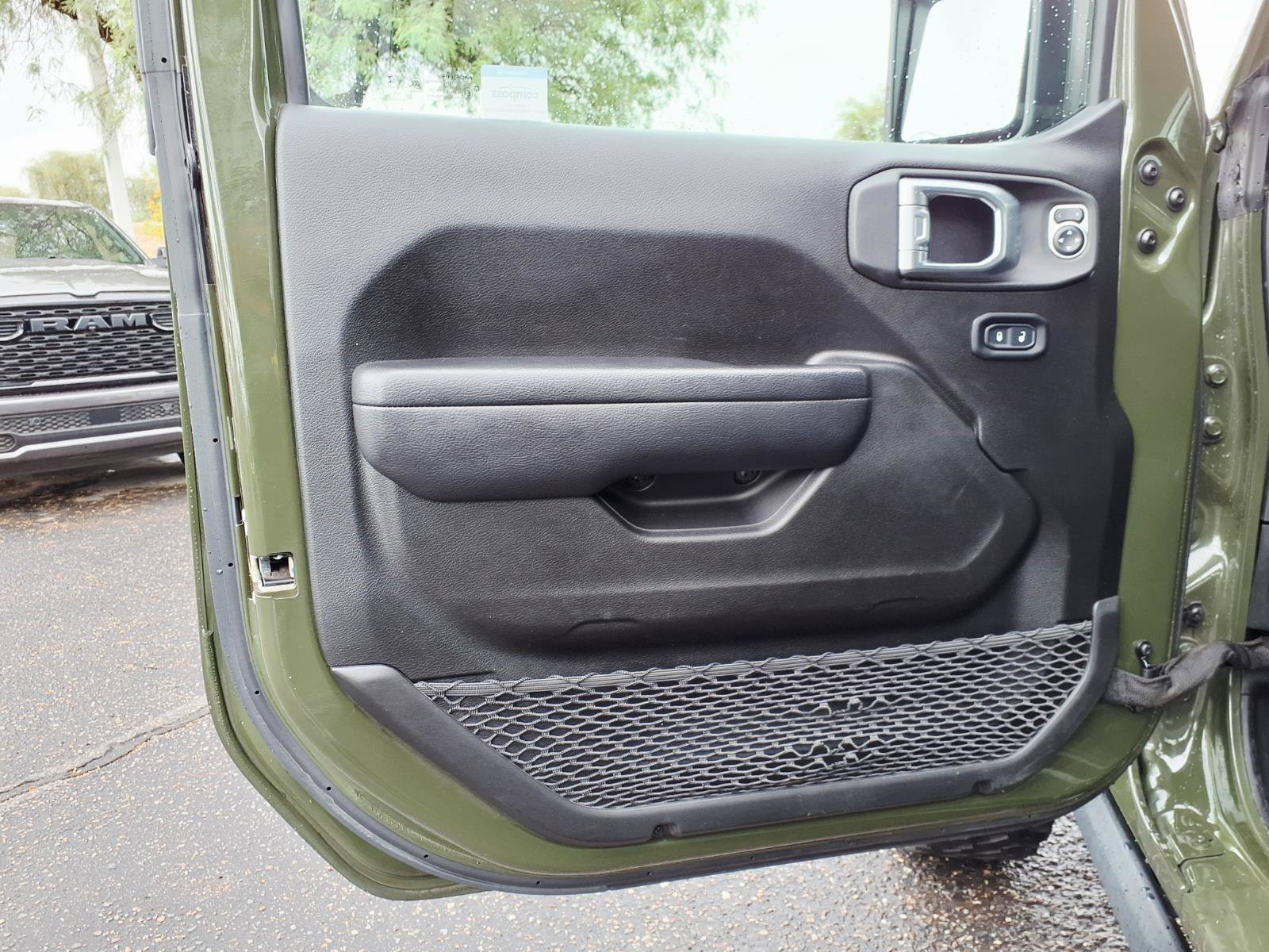 Used 2024 Jeep Wrangler Unlimited Sport AWD/4WD image 18