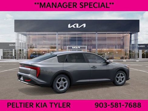 New 2025 Kia K4 LXS image 6