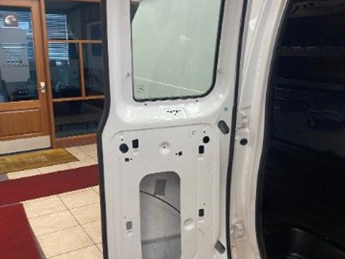 Used 2014 Ford E-250 and Econoline 250 w/ Power Group image 10