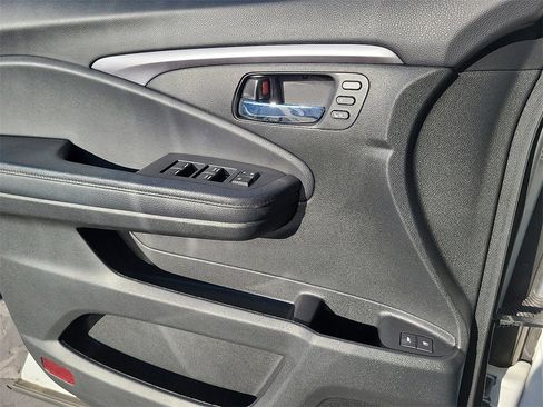 Used 2022 Honda Pilot Special Edition image 15