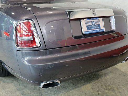 Used 2010 Rolls-Royce Phantom Coupe RWD image 47