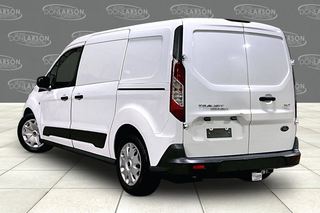 Certified 2017 Ford Transit Connect XLT FWD image 5