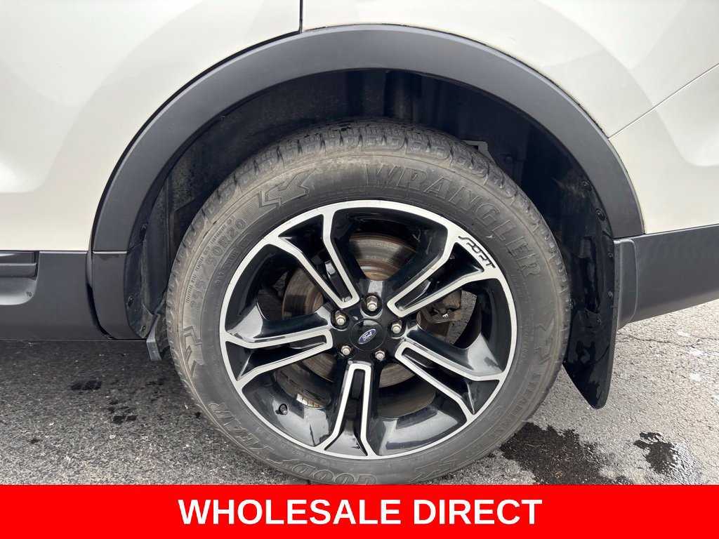 Used 2015 Ford Explorer Sport w/ Equipment Group 401A AWD/4WD image 10