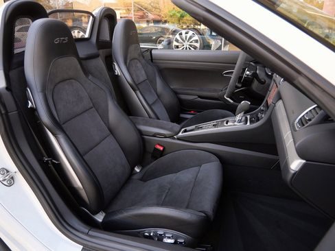 Used 2018 Porsche 718 Boxster GTS image 22