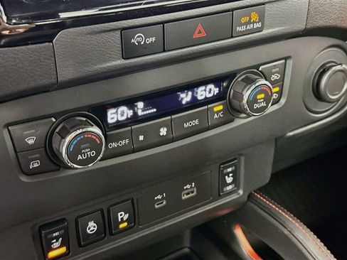 Used 2024 Nissan Frontier PRO-4X w/ Pro Convenience Package AWD/4WD image 17