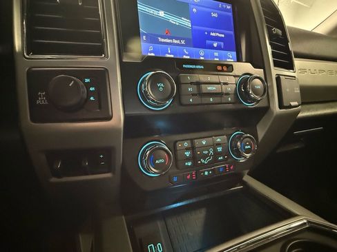 Used 2021 Ford F250 Lariat w/ Tremor Off-Road Package image 19