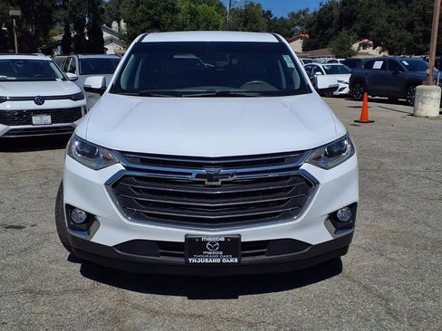 Used 2019 Chevrolet Traverse LT FWD image 2