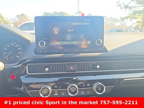 Used 2023 Honda Civic Sport image 16