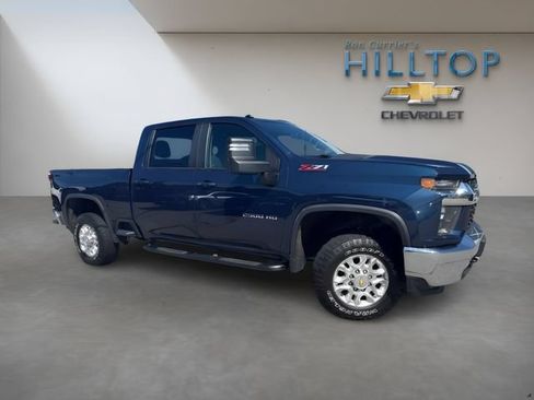 Used 2023 Chevrolet Silverado 2500 LT w/ Convenience Package AWD/4WD image 2