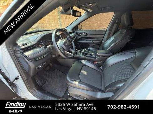Used 2022 Jeep Compass Latitude w/ Convenience Group FWD image 10