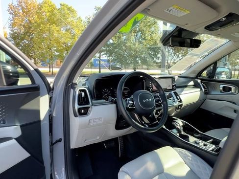 Used 2022 Kia Sorento SX image 34