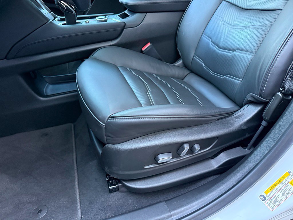 Used 2024 Cadillac XT6 Premium Luxury w/ Platinum Package AWD/4WD image 26
