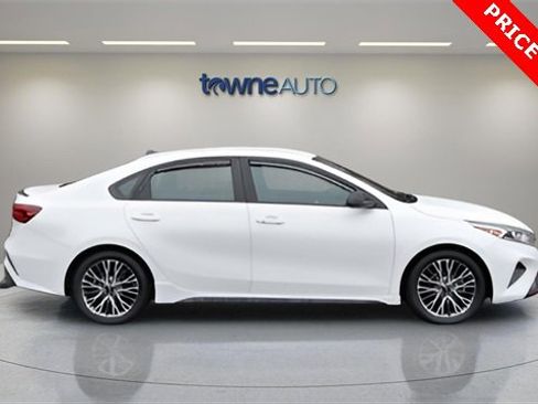 Used 2022 Kia Forte GT-Line image 7