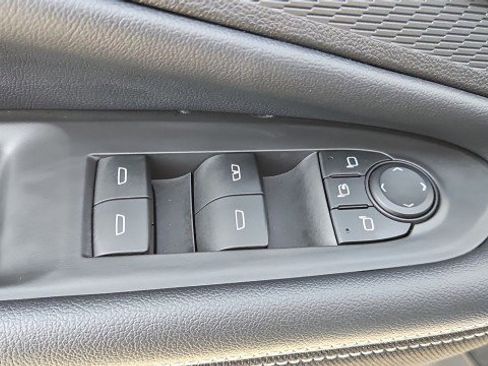 Used 2024 Chevrolet Blazer EV LT image 22