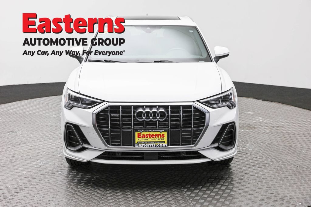 Used 2025 Audi Q3 2.0T Premium AWD/4WD image 3