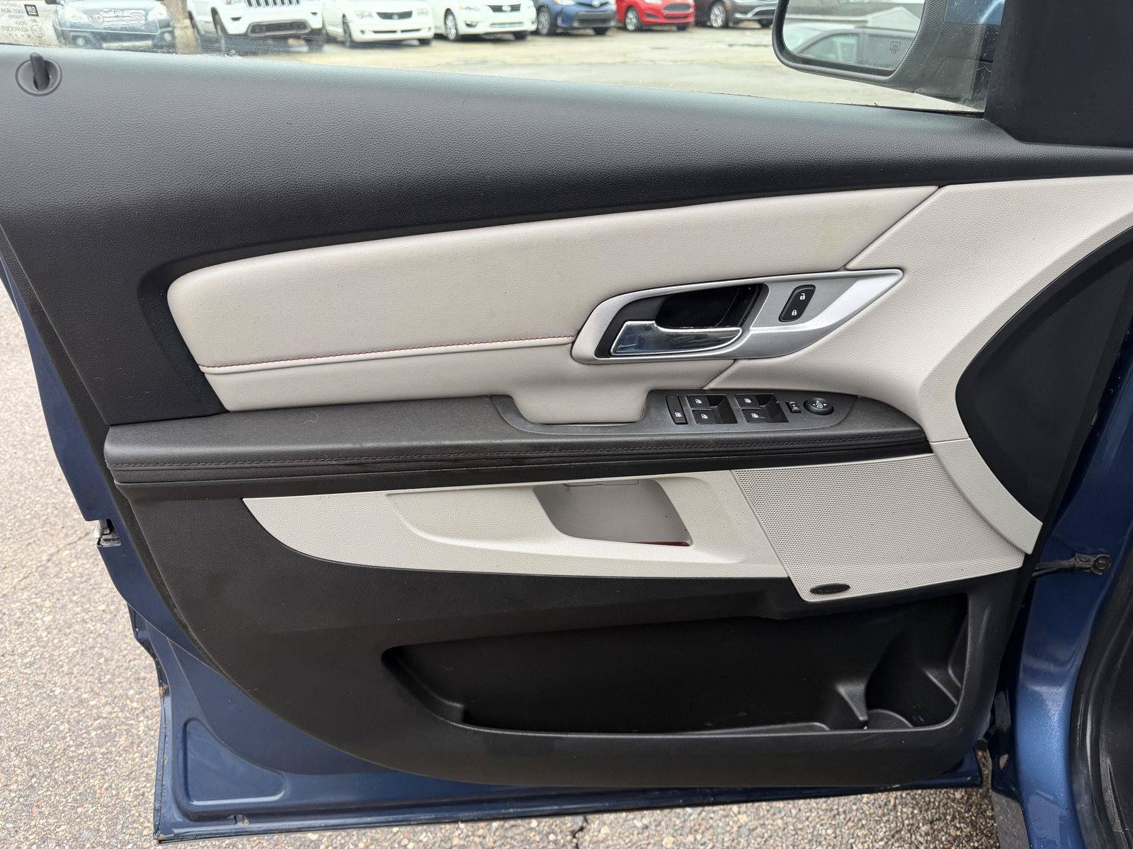 Used 2017 GMC Terrain SLE AWD/4WD image 11