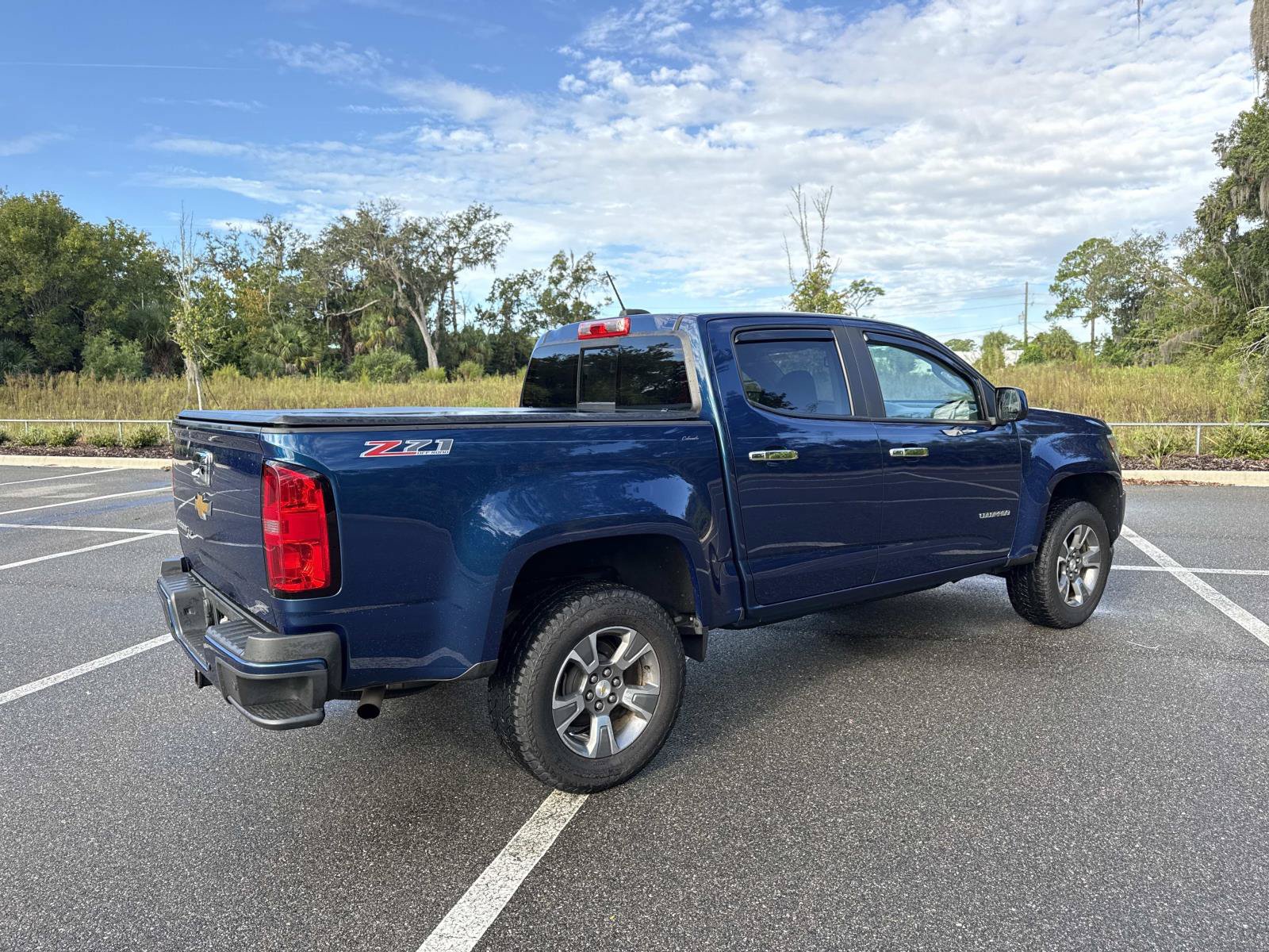 Used 2019 Chevrolet Colorado Z71 AWD/4WD image 3