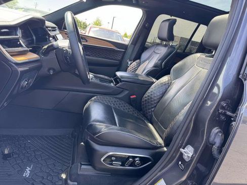 Used 2022 Jeep Grand Cherokee Summit image 8