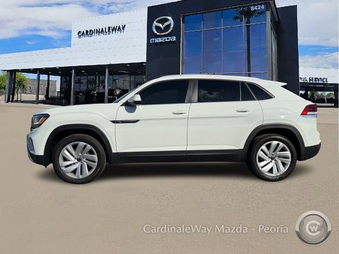 Used 2023 Volkswagen Atlas Cross Sport SE image 3