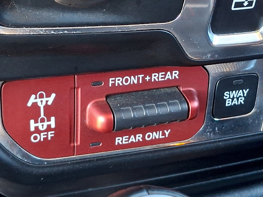Used 2020 Jeep Wrangler Rubicon AWD/4WD image 24