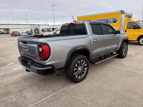 Used 2023 GMC Canyon Denali image 5