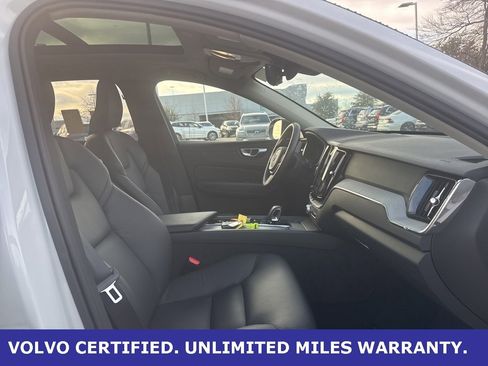 Certified 2025 Volvo XC60 B5 Plus image 8
