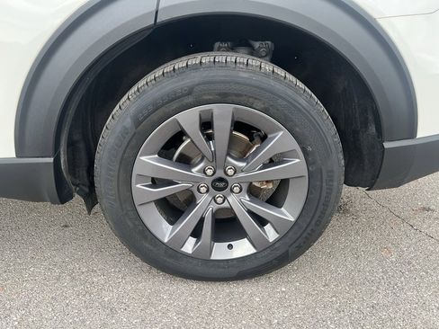 Certified 2022 Ford Explorer XLT w/ Equipment Group 202A image 20