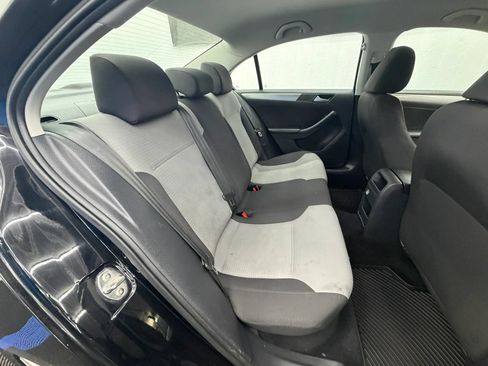 Used 2018 Volkswagen Jetta S w/ Cold Weather Package FWD image 7