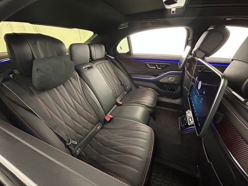 Used 2024 Mercedes-Benz S 63 AMG S image 41