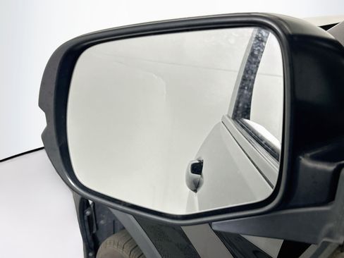Used 2025 Honda Passport EX-L image 16