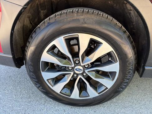 Certified 2023 Subaru Outback Limited AWD/4WD image 15
