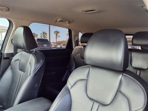 Certified 2025 Kia Sorento S image 17