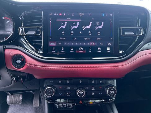 Used 2021 Dodge Durango R/T w/ Tow 'N Go Package AWD/4WD image 19