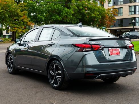 New 2025 Nissan Versa SR w/ Trunk Package image 4