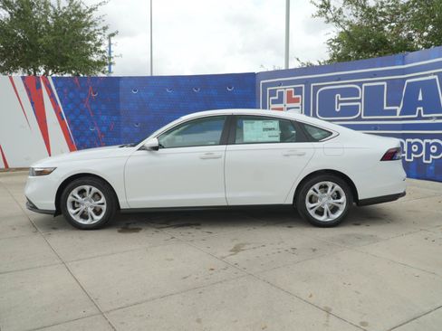 New 2026 Honda Accord LX image 10