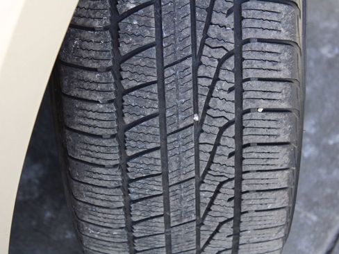 Used 2018 Ford Edge Titanium image 14