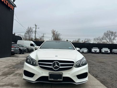 Used 2014 Mercedes-Benz E 350 4MATIC Sedan image 2