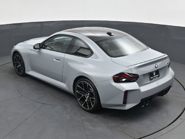 Used 2026 BMW M2 w/ Carbon Package RWD image 34