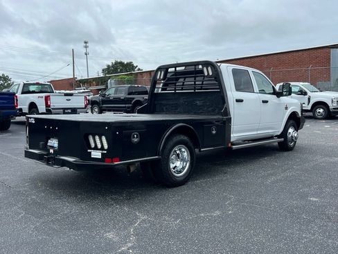 Used 2024 RAM 3500 Tradesman w/ Chrome Appearance Group AWD/4WD image 8