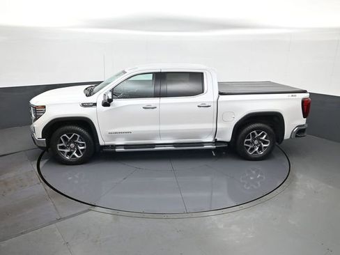 Used 2024 GMC Sierra 1500 SLT w/ SLT Premium Plus Package AWD/4WD image 20
