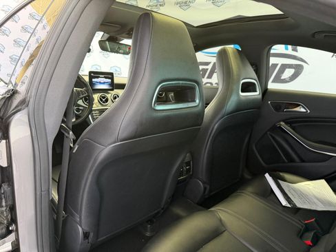 Used 2018 Mercedes-Benz CLA 250 CLA250 4MATIC w/ Premium Package image 18