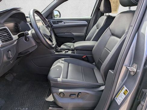 Used 2022 Volkswagen Atlas Cross Sport SE w/ Black Wheel Package AWD/4WD image 21